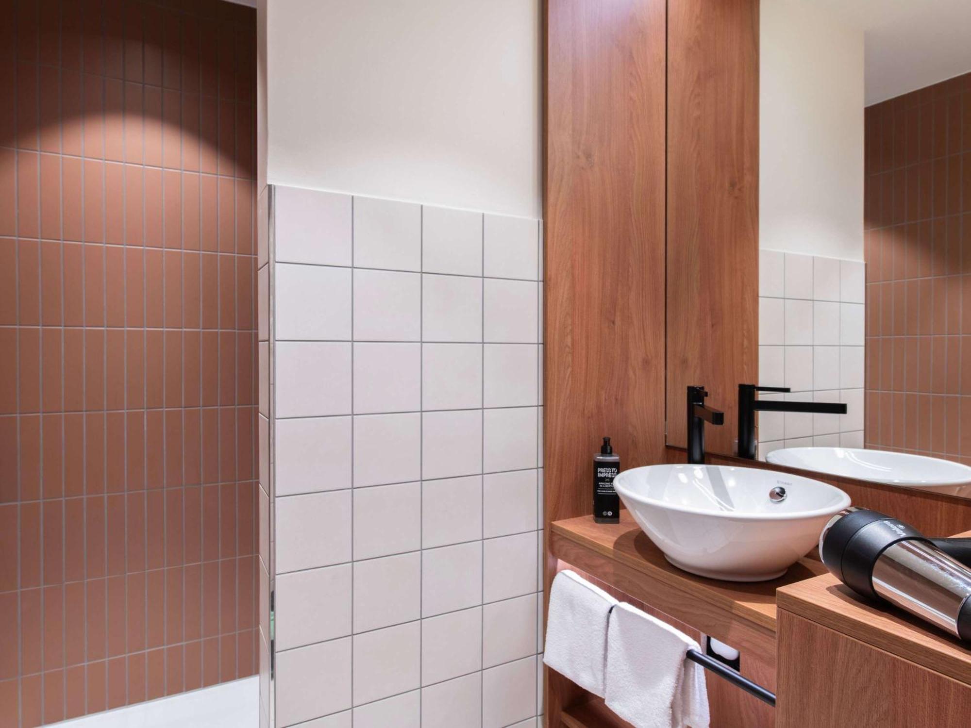 होटल के अलावा Adagio Center Zurich