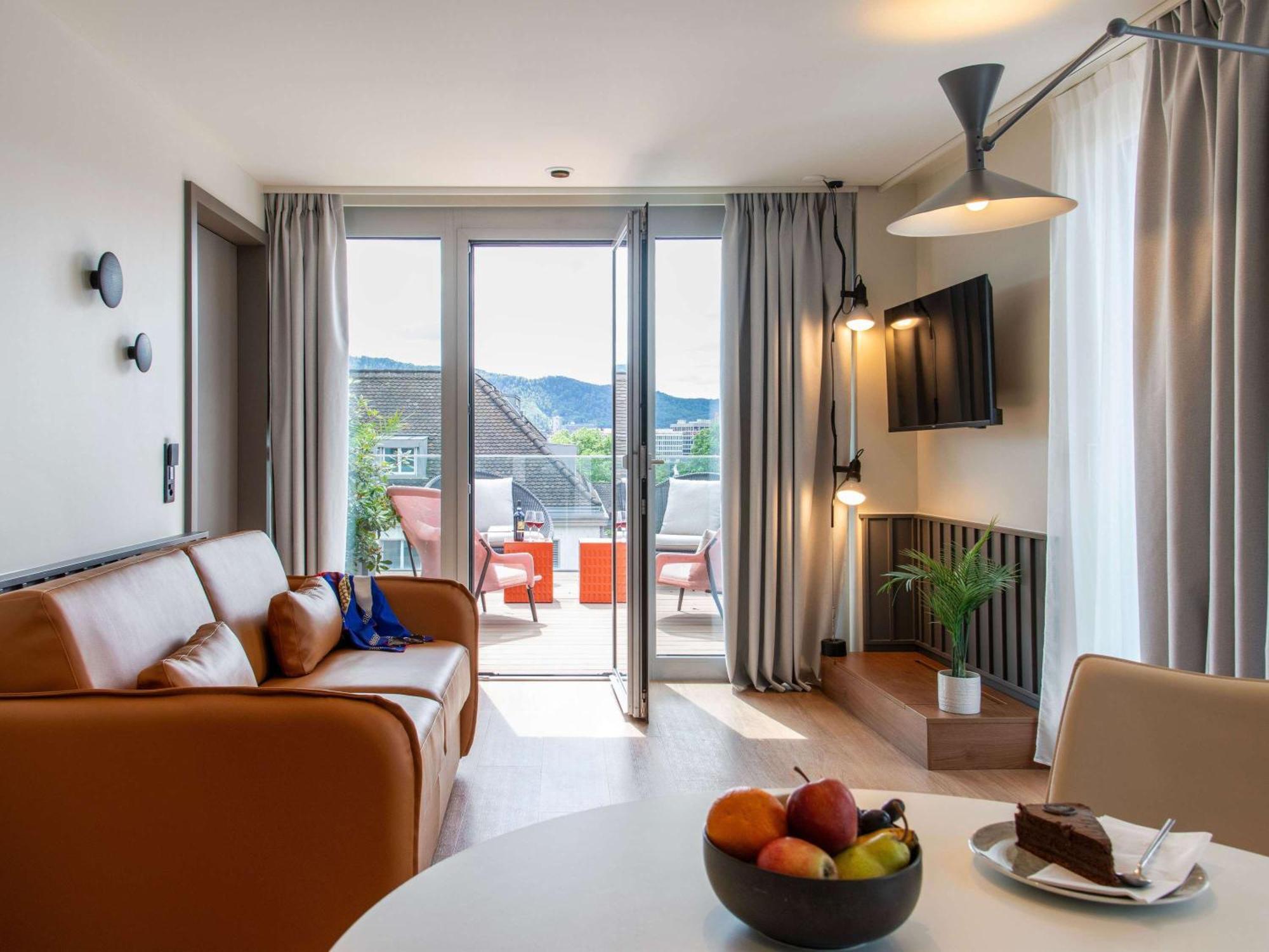 Adagio Center होटल के अलावा 4*